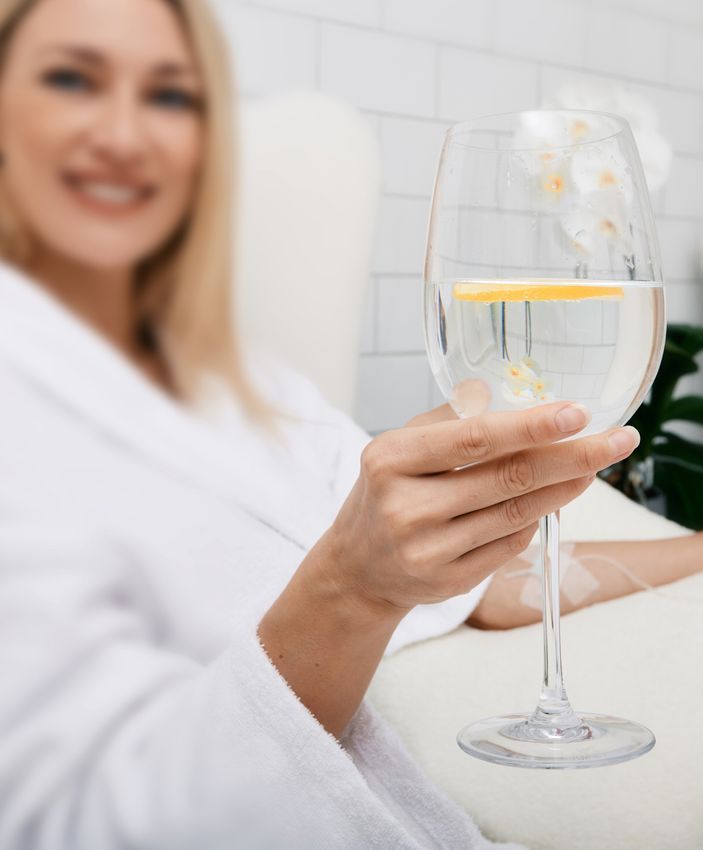 IV Hydration Therapy — ÁME Aesthetic Institute